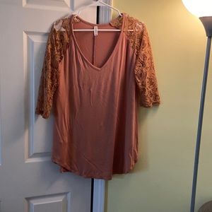 Lady’sTunic Blouse